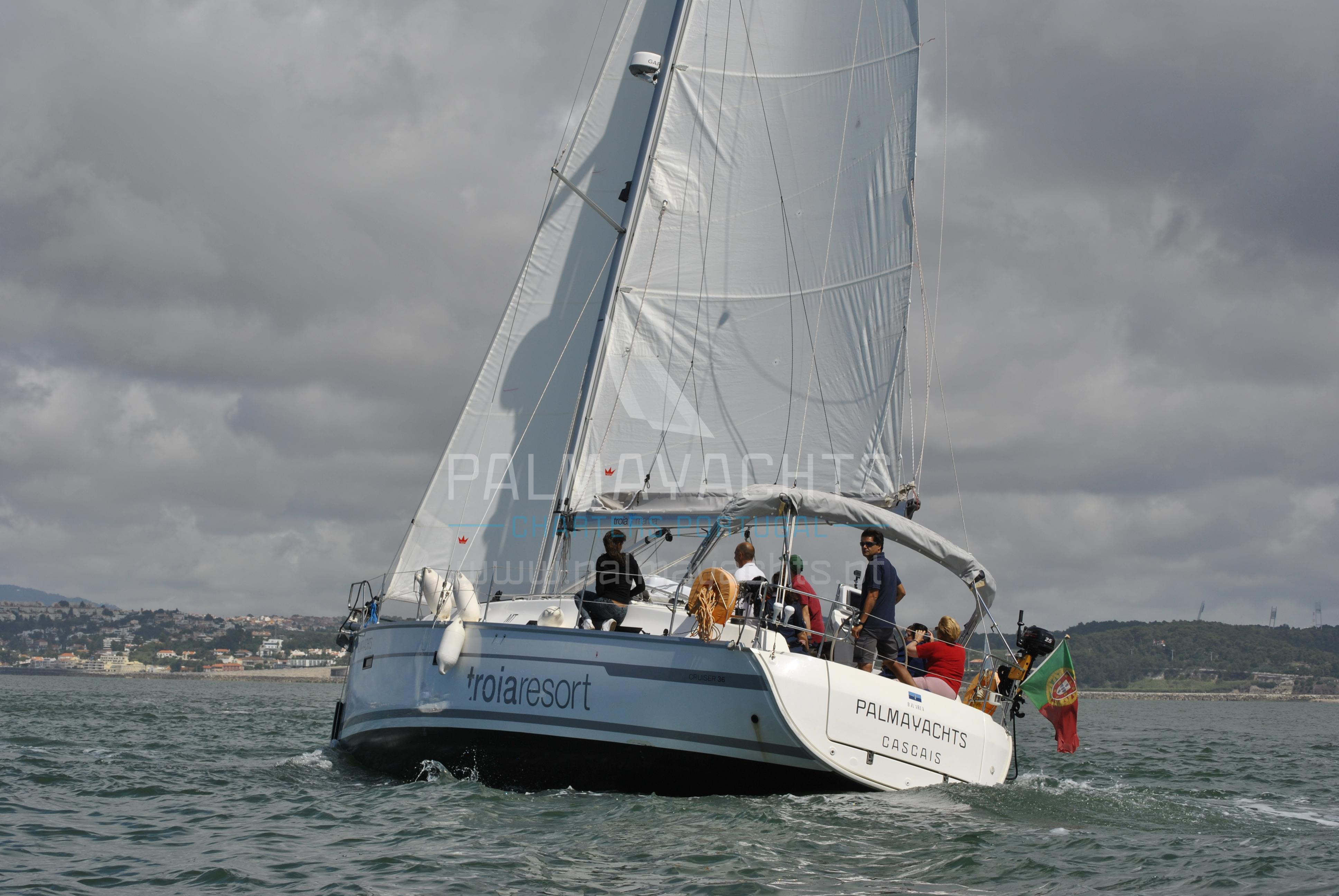 sailboat charter portugal