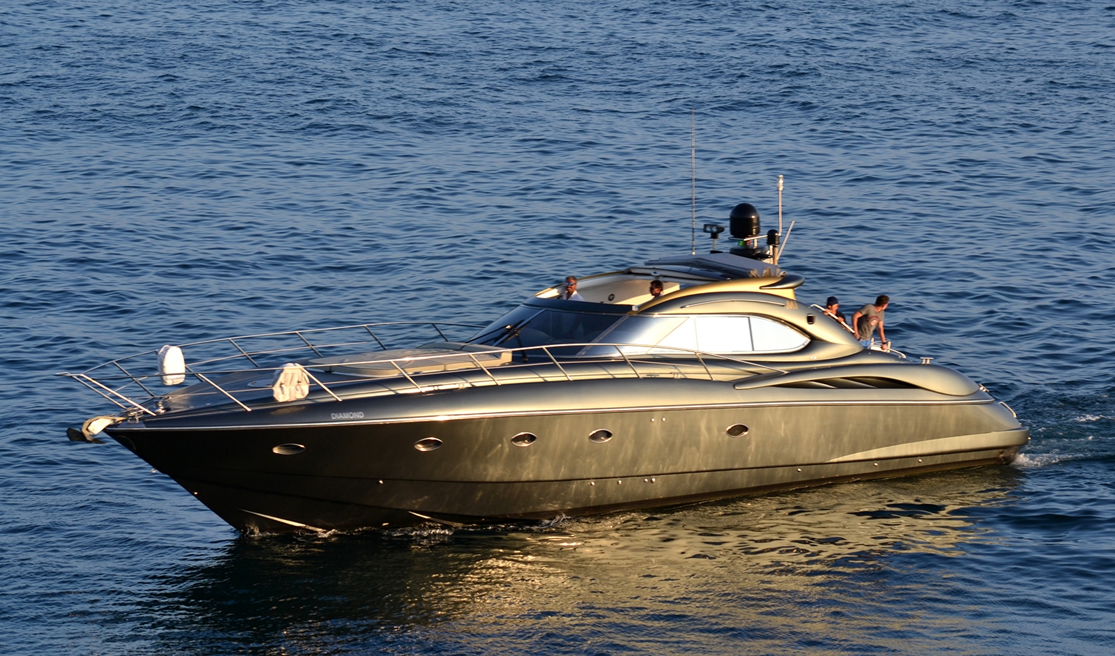 luxury yacht vilamoura