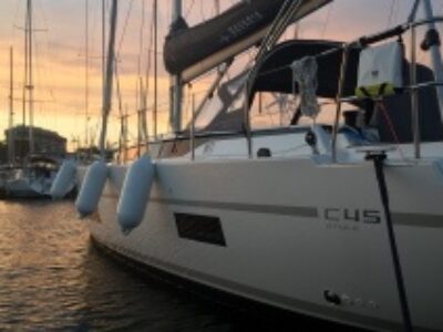 Bavaria C45 sailing yacht